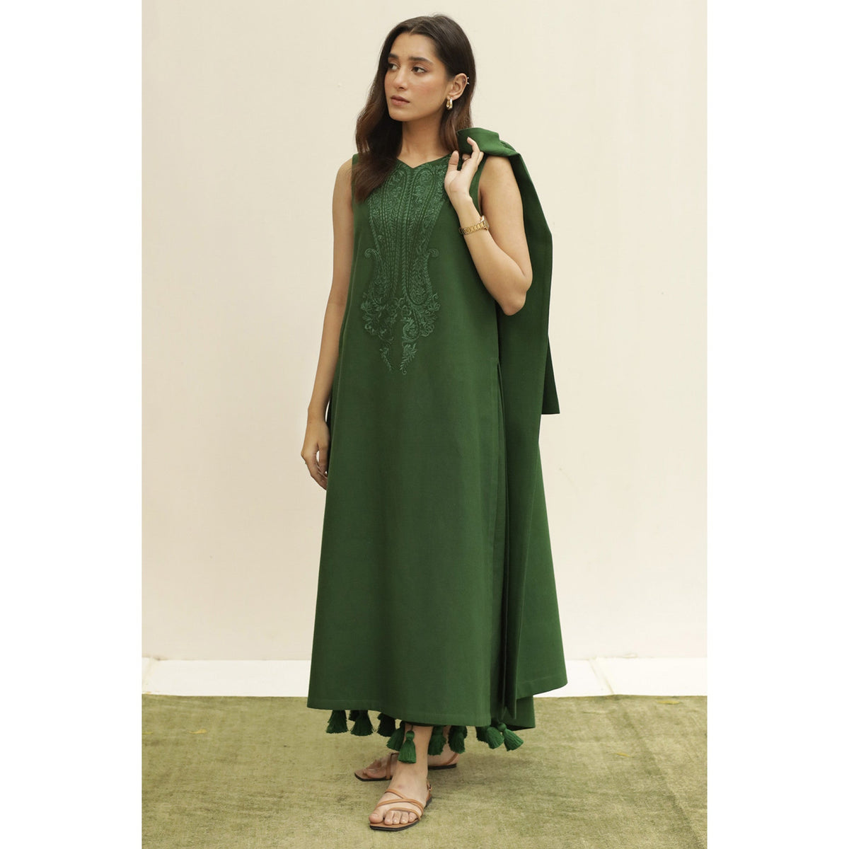BOTTLE GREEN OUTFIT | WINTER | DYOT