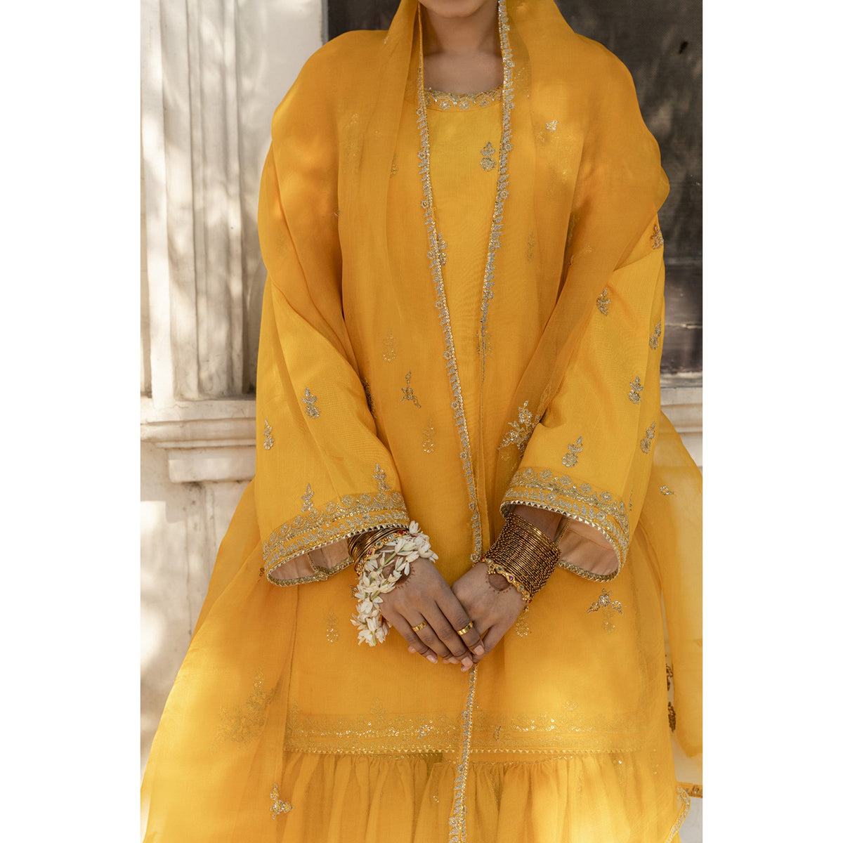 YELLOW OUTFIT | ROSHANAY '23 | DYOT
