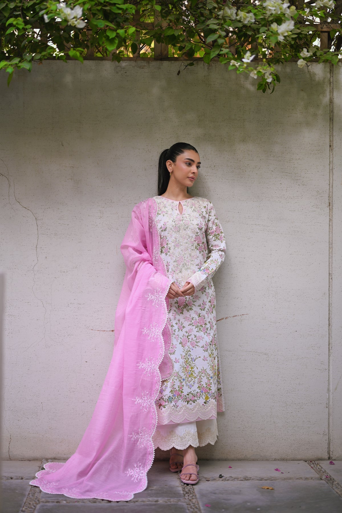 IVORY GARDEN LUXURY PRINTED EMBROIDERED LAWN SET (NEL-25621)