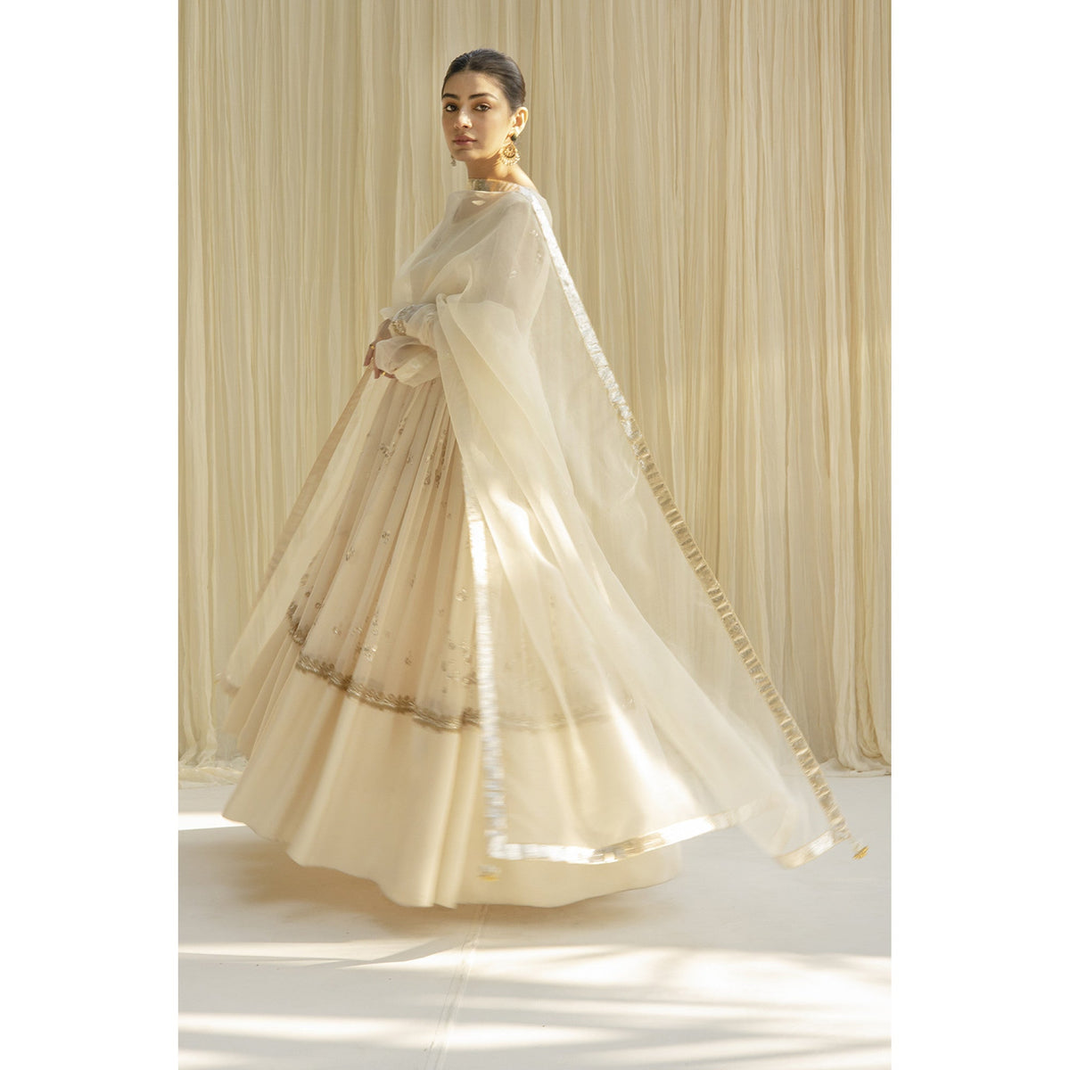 OFF WHITE KALI DAAR | FESTIVE' 23 | DYOT