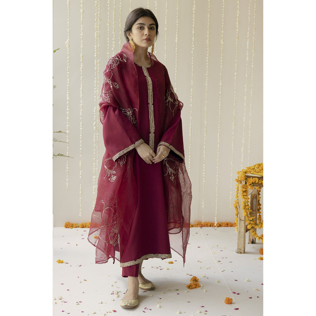 MAROON OUTFIT | ZARI-FORMAL | DYOT