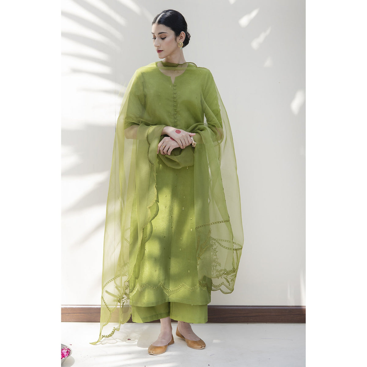 PEAR GREEN OUTFIT | FESTIVE' 23 | DYOT