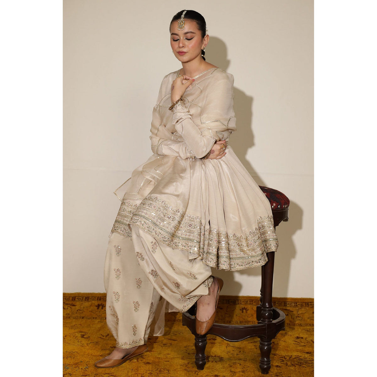 IVORY OUTFIT  | DYOT