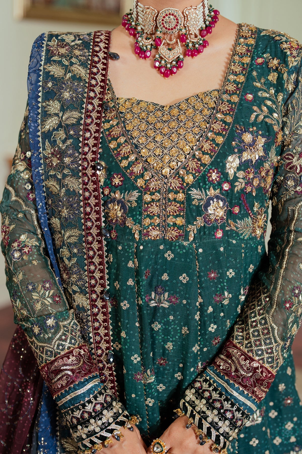 EMBROIDERED NET CH13-03