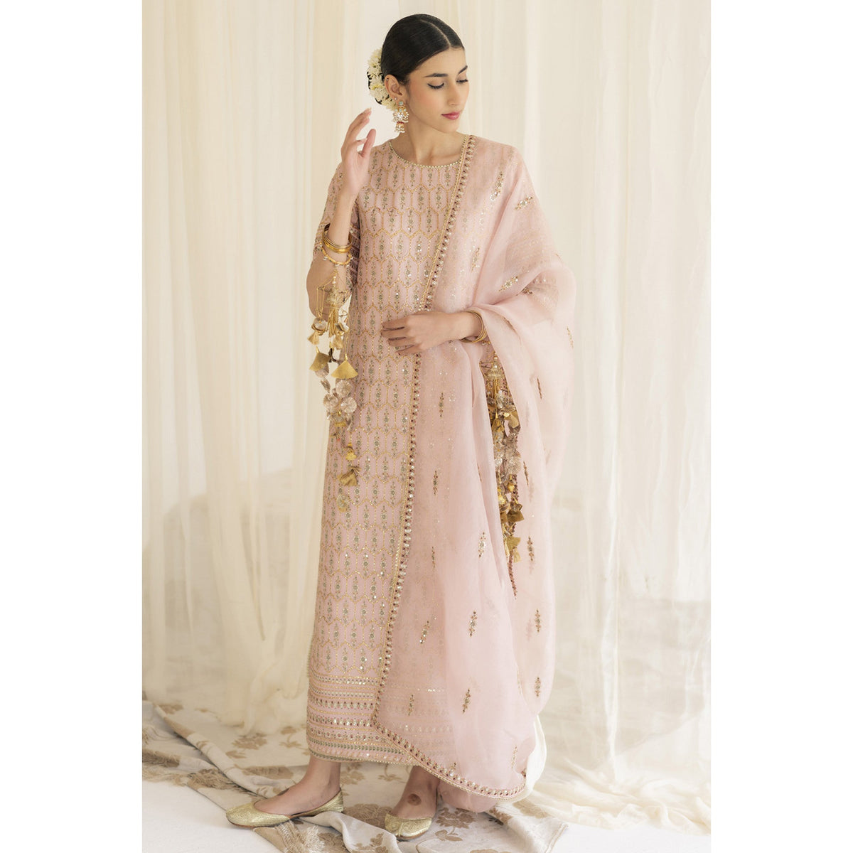 POWDER PINK OUTFIT | NARGIS | DYOT