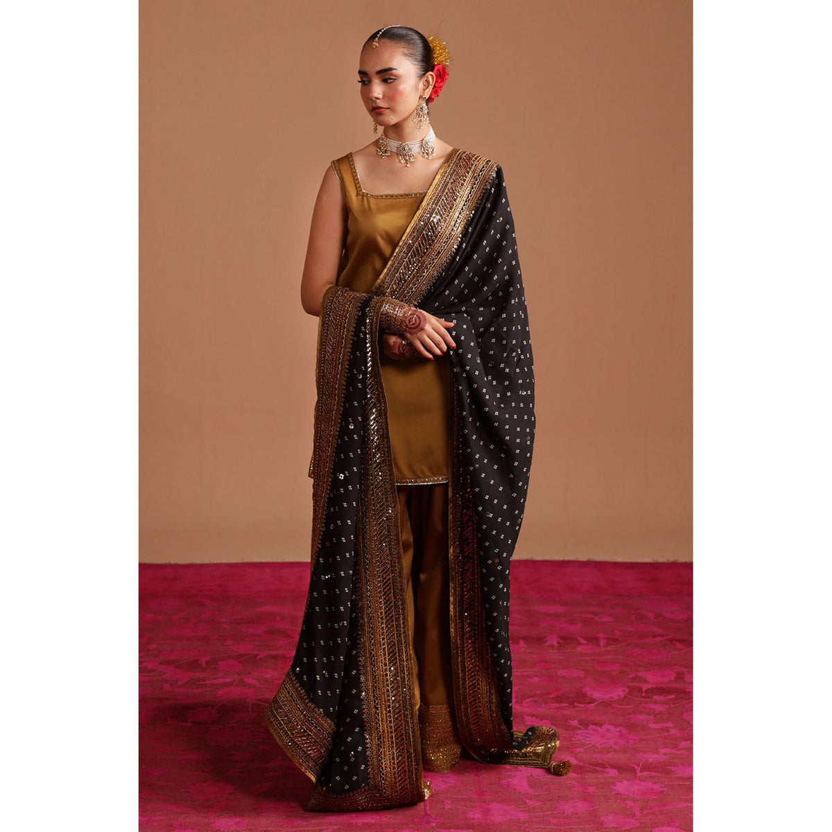 GOLD OUTFIT | CHAM CHAM '25 | DYOT