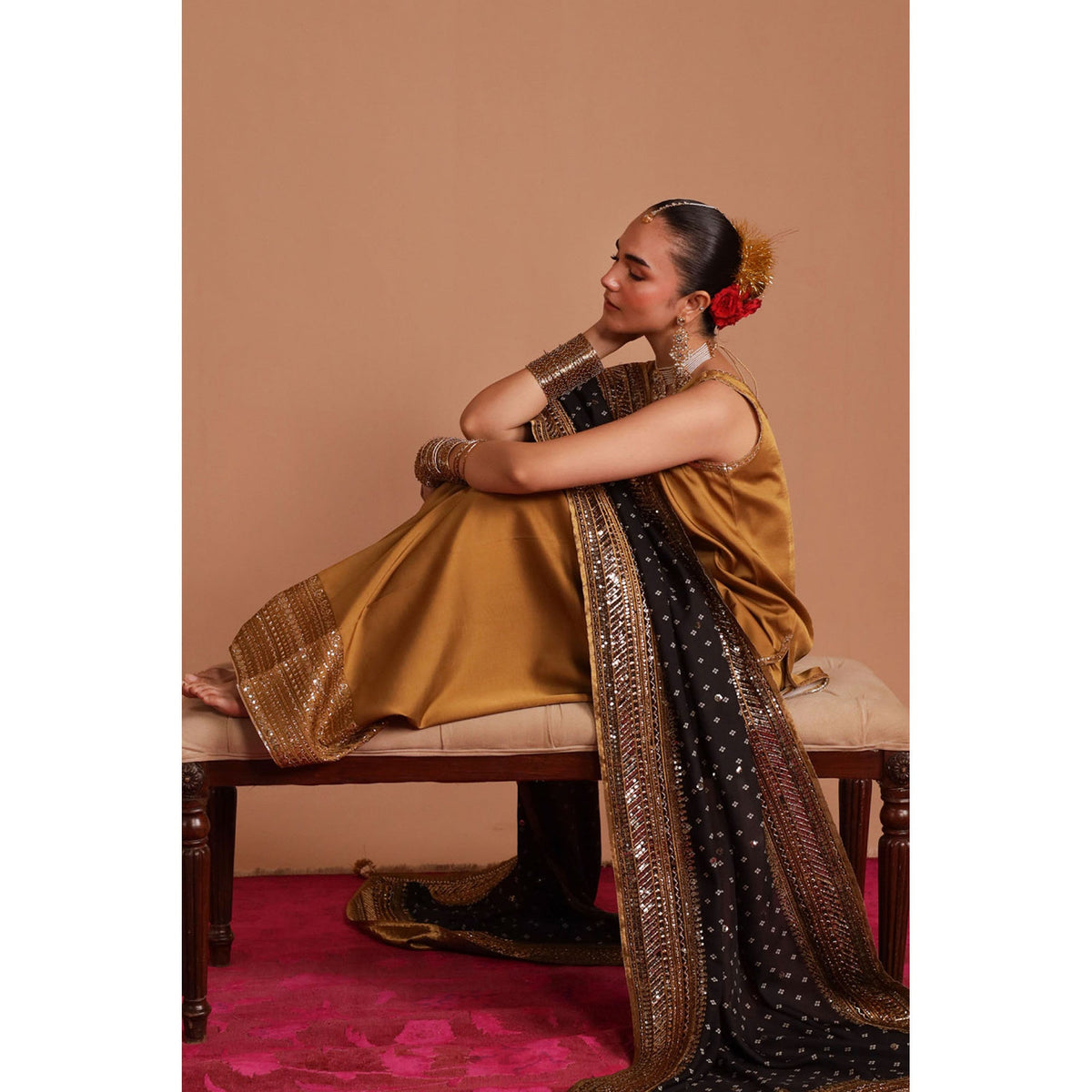 GOLD OUTFIT | CHAM CHAM '25 | DYOT